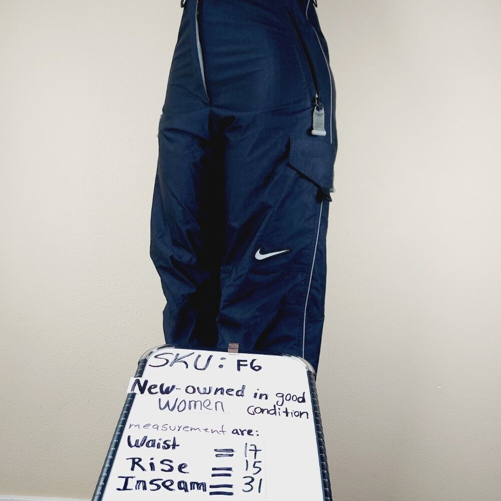 Nike ACG Women's Black All Conditions Insulated Winter Snowboarding Pants Size M - Picture 15 of 15